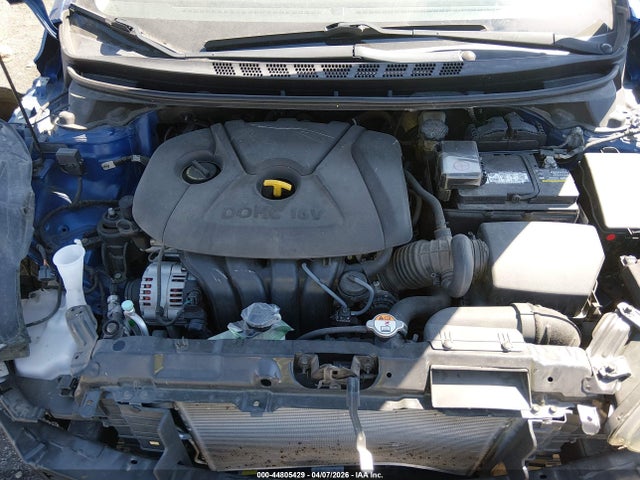 HYUNDAI ELANTRA - 10