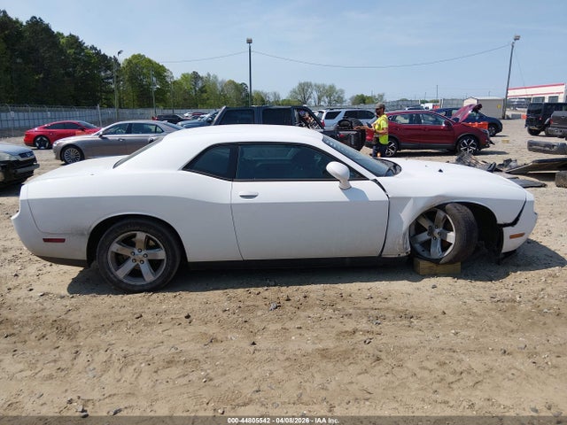 2013 Dodge CHALLENGER SXT — миниатюра 13