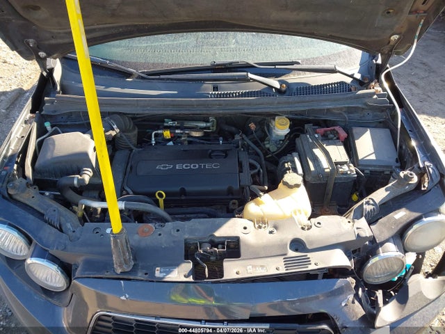 CHEVROLET SONIC LT AUTO - 10