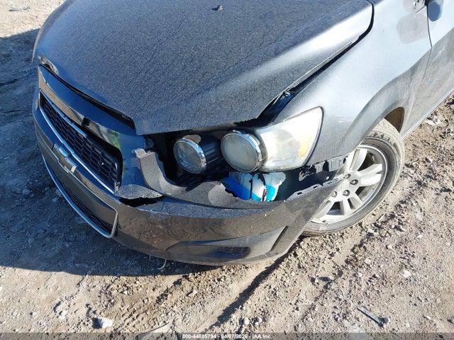 CHEVROLET SONIC LT AUTO - 6