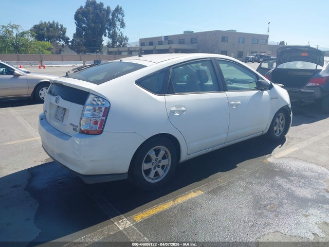TOYOTA PRIUS - 4