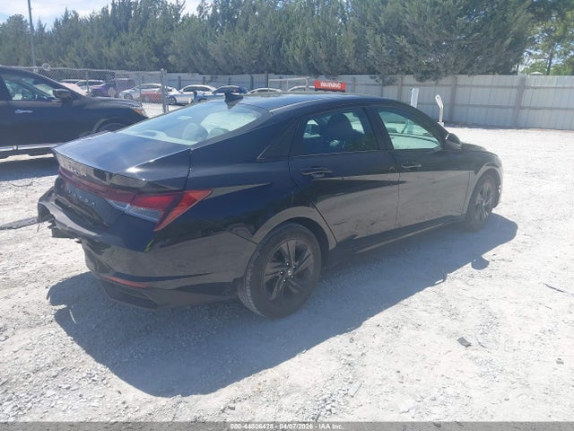 HYUNDAI ELANTRA SEL - 4
