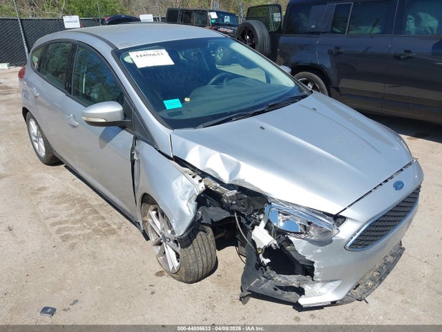 FORD FOCUS SE - 1