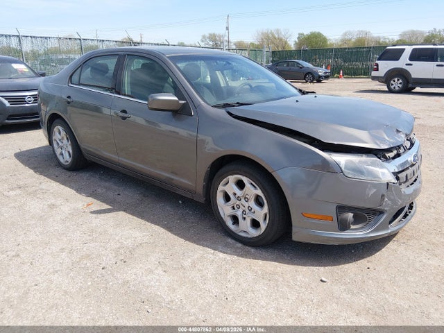 FORD FUSION SE - 1