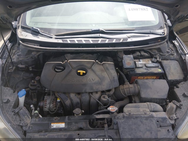 HYUNDAI ELANTRA LIMITED - 10