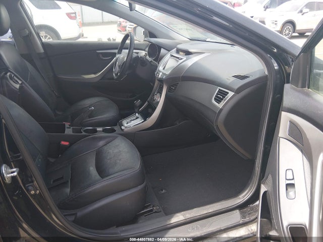 HYUNDAI ELANTRA LIMITED - 5