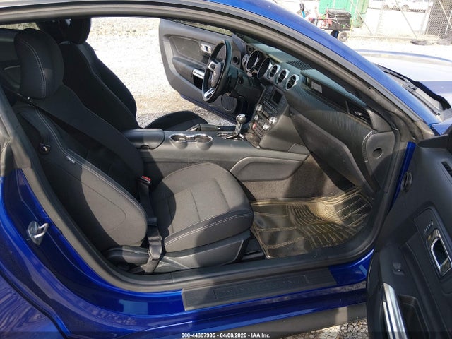FORD MUSTANG V6 - 5