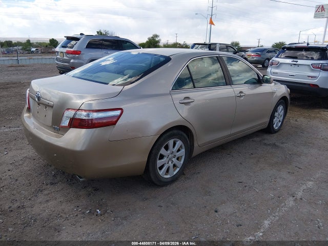 TOYOTA CAMRY - 4