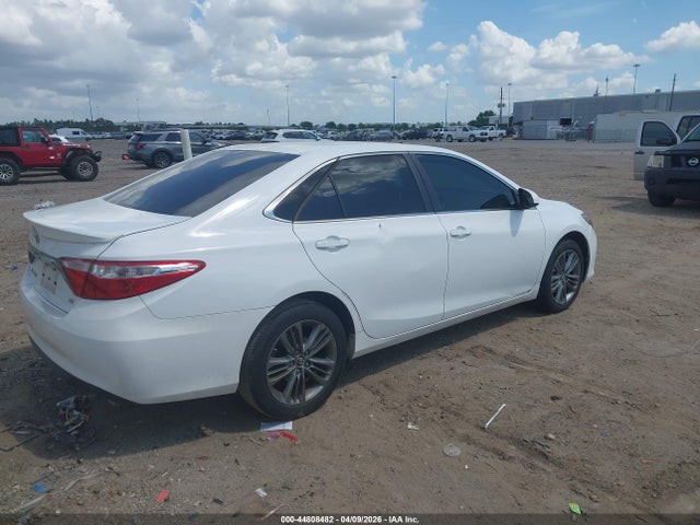 TOYOTA CAMRY - 4
