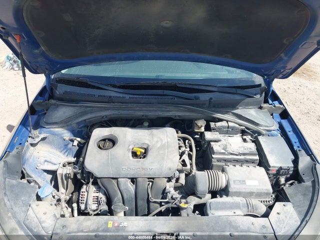 HYUNDAI ELANTRA SEL - 10