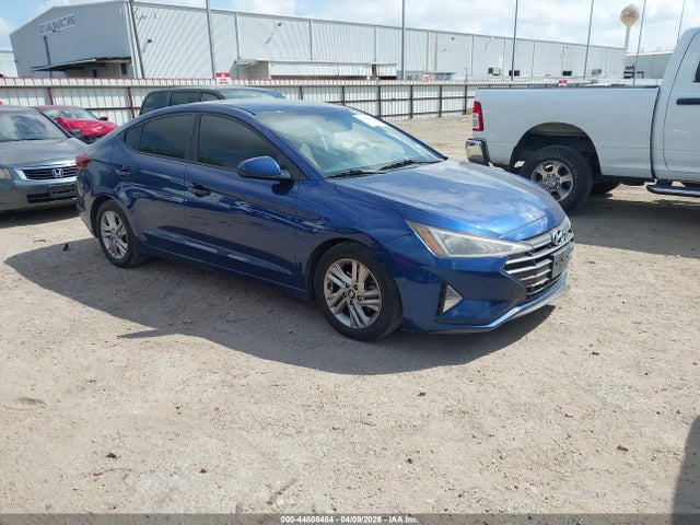 HYUNDAI ELANTRA SEL - 1