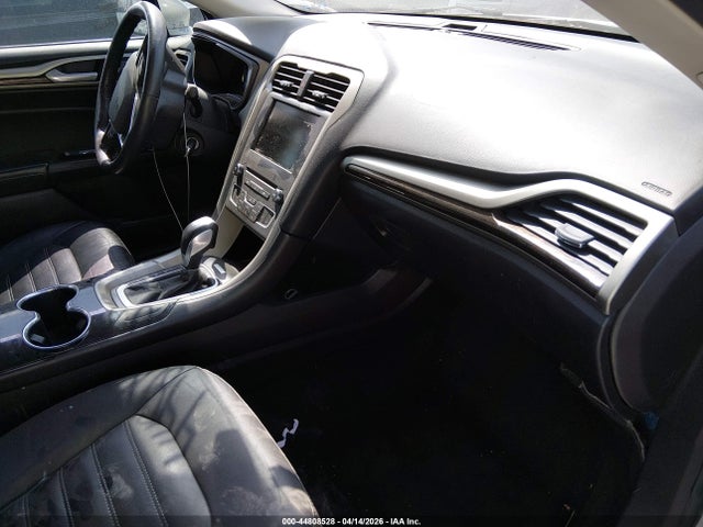 FORD FUSION SE - 5