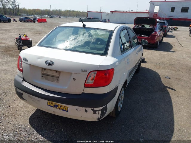 KIA RIO LX - 4