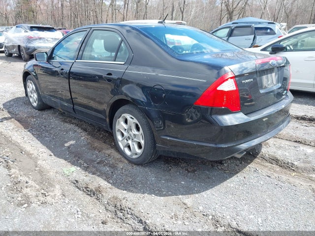 FORD FUSION SE - 3