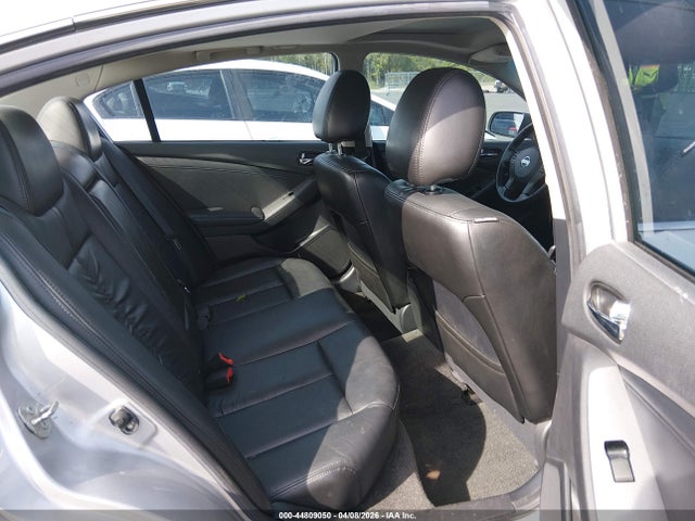 صورة 8 لـ 2011 Nissan ALTIMA 3.5 SR