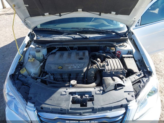 2013 Chrysler 200 TOURING — фото 10