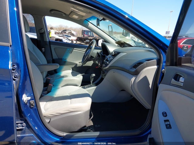 HYUNDAI ACCENT SE - 5