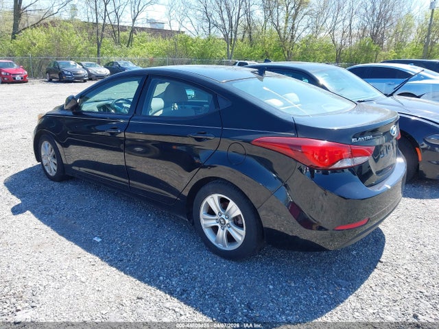 HYUNDAI ELANTRA SE - 3