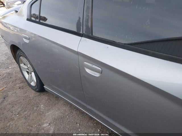 DODGE CHARGER SE - 6