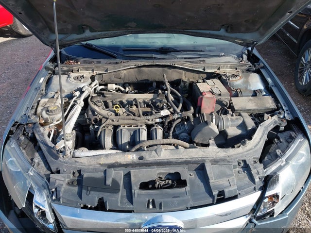 FORD FUSION SE - 10