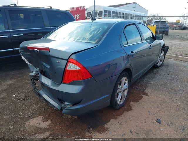 FORD FUSION SE - 4