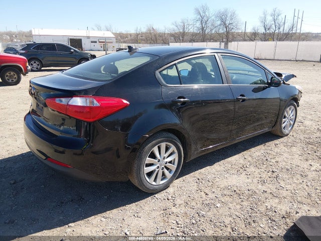 صورة 4 لـ 2016 KIA FORTE LX
