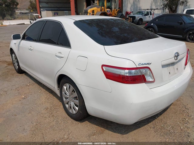 TOYOTA CAMRY - 3