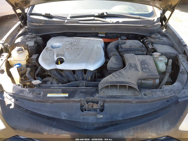 HYUNDAI SONATA HYBRID - 10