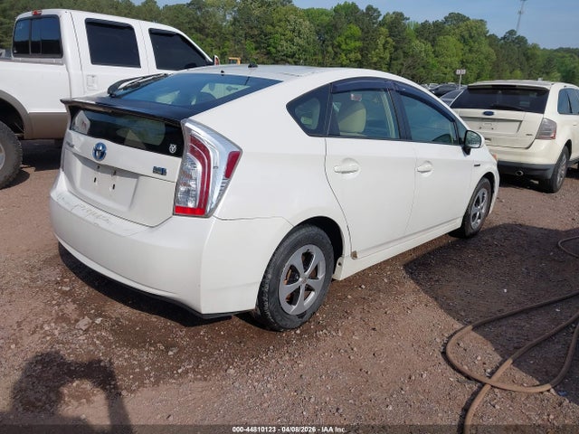 TOYOTA PRIUS - 4