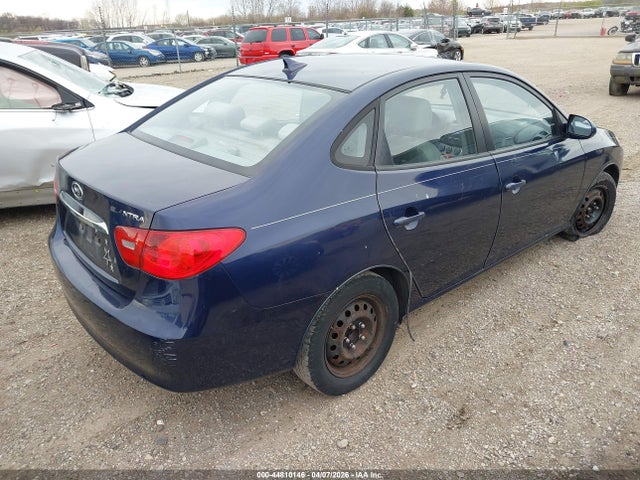 HYUNDAI ELANTRA GLS - 4