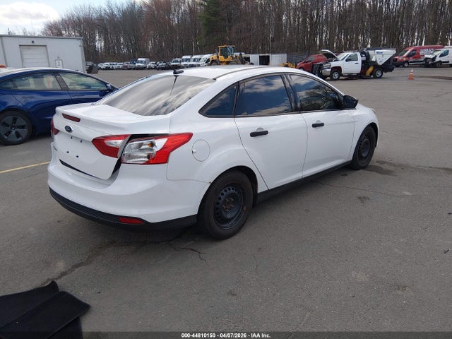 FORD FOCUS S - 4