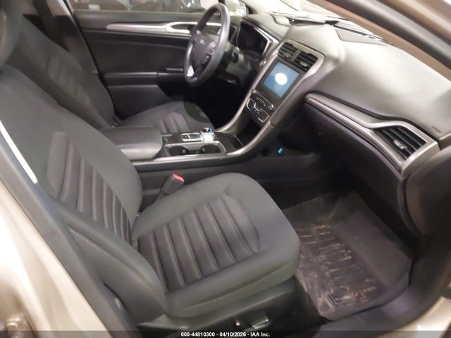 FORD FUSION SE - 5