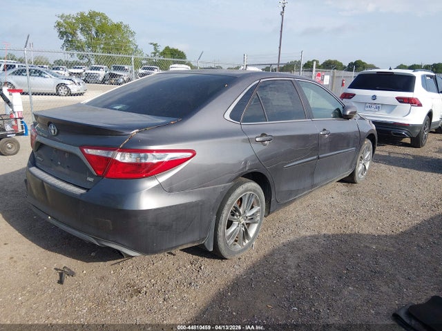 TOYOTA CAMRY - 4