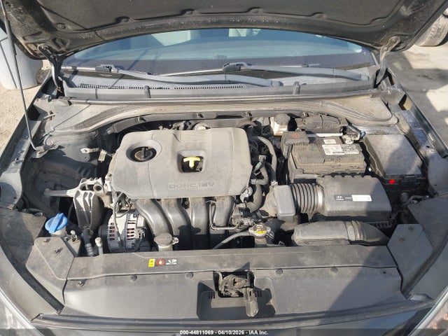 HYUNDAI ELANTRA SEL - 10