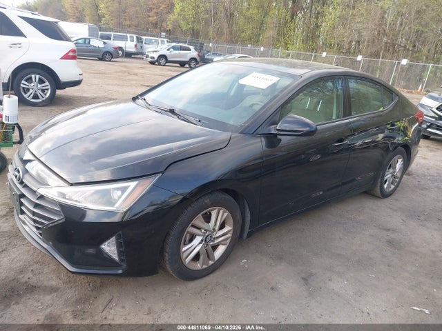 HYUNDAI ELANTRA SEL - 2