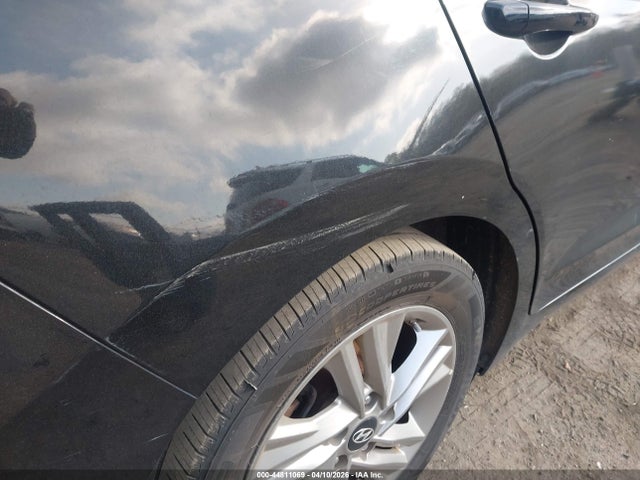 HYUNDAI ELANTRA SEL - 6