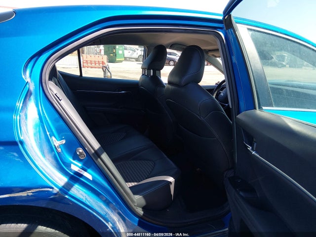 2019 TOYOTA CAMRY SE 8
