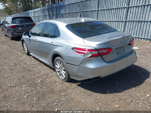 TOYOTA CAMRY - 3