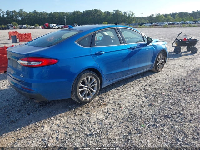 FORD FUSION SE - 4