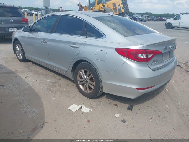 HYUNDAI SONATA SE - 3