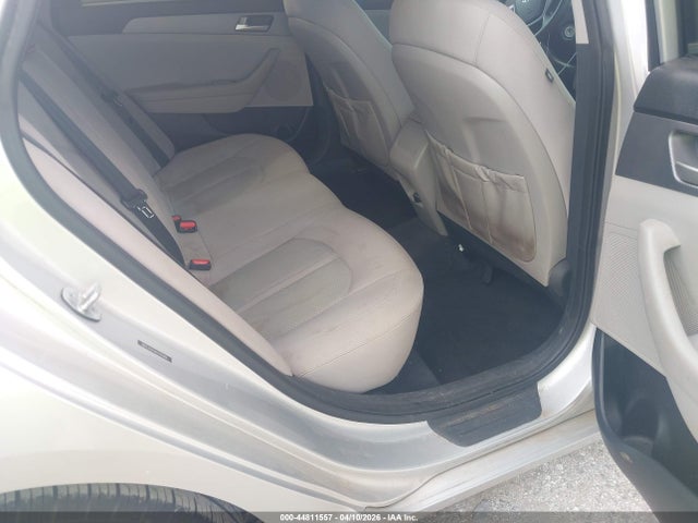 HYUNDAI SONATA SE - 8