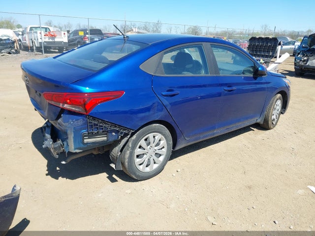 HYUNDAI ACCENT SE - 4