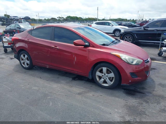 HYUNDAI ELANTRA GLS - 1