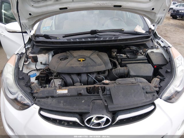 HYUNDAI ELANTRA LIMITED - 10