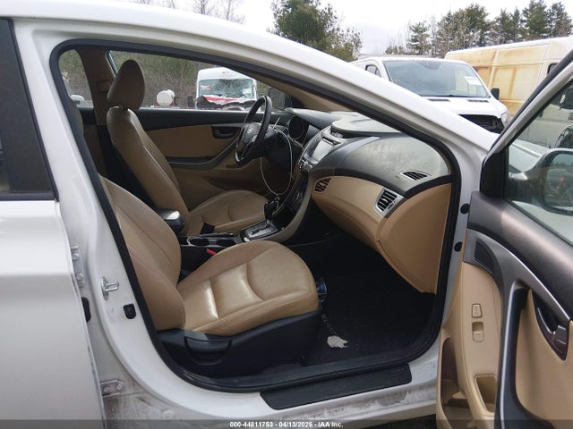 HYUNDAI ELANTRA LIMITED - 5