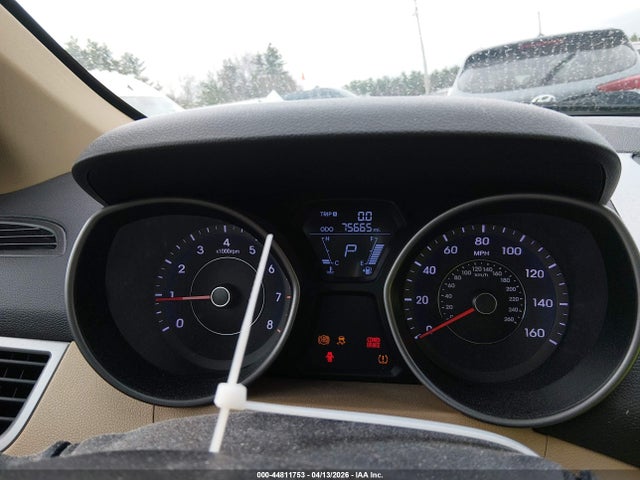 HYUNDAI ELANTRA LIMITED - 7