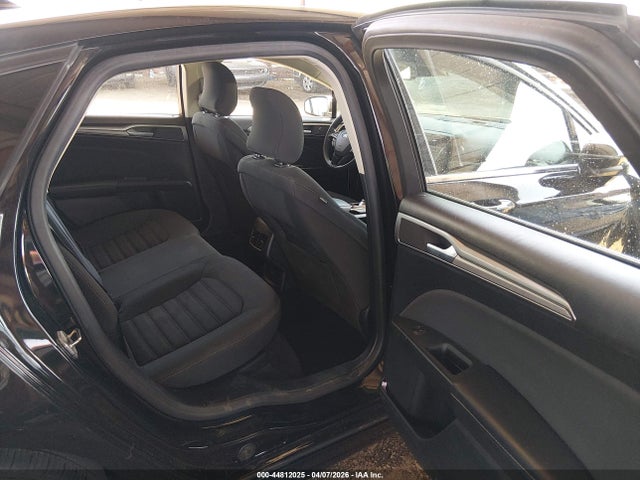 FORD FUSION SE - 8