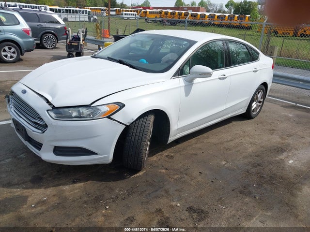 FORD FUSION SE - 2
