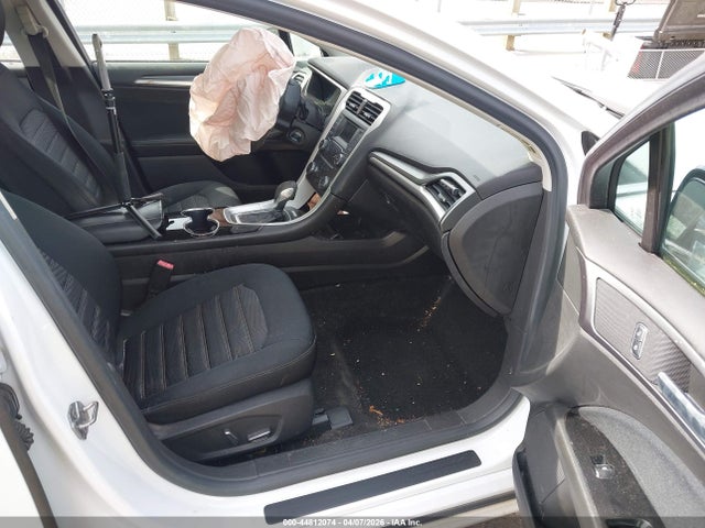 FORD FUSION SE - 5