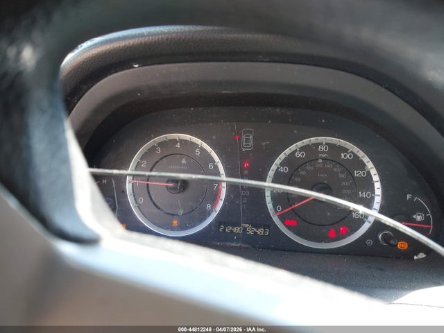 HONDA ACCORD 2.4 LX - 7